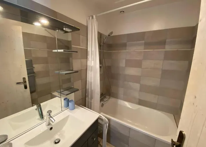 La Du Clocher Villa *